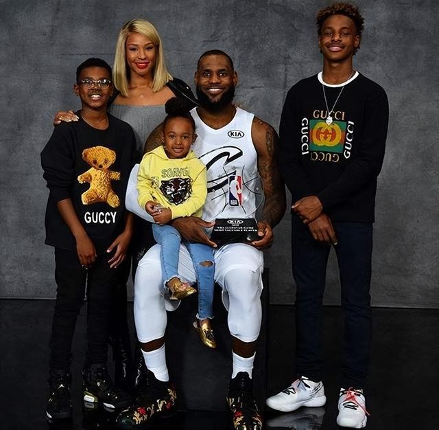 埃梅里神了：大黑马疯狂6连胜，超越切尔西，升到第3